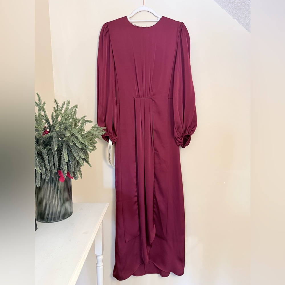 Elegant Burgundy Long Sleeve Dress